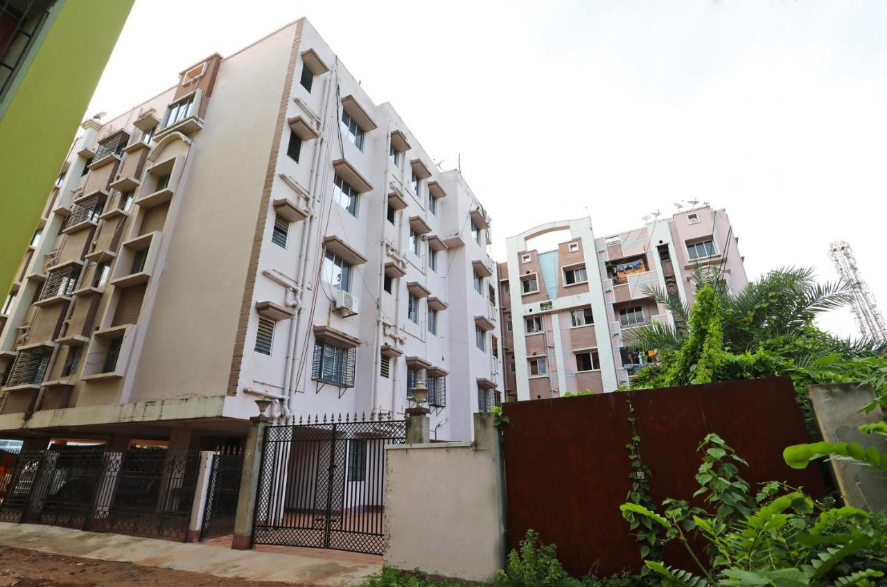 Oyo 14818 Sudarshan Apartment コルカタ エクステリア 写真