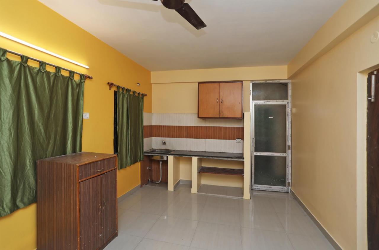 Oyo 14818 Sudarshan Apartment コルカタ エクステリア 写真
