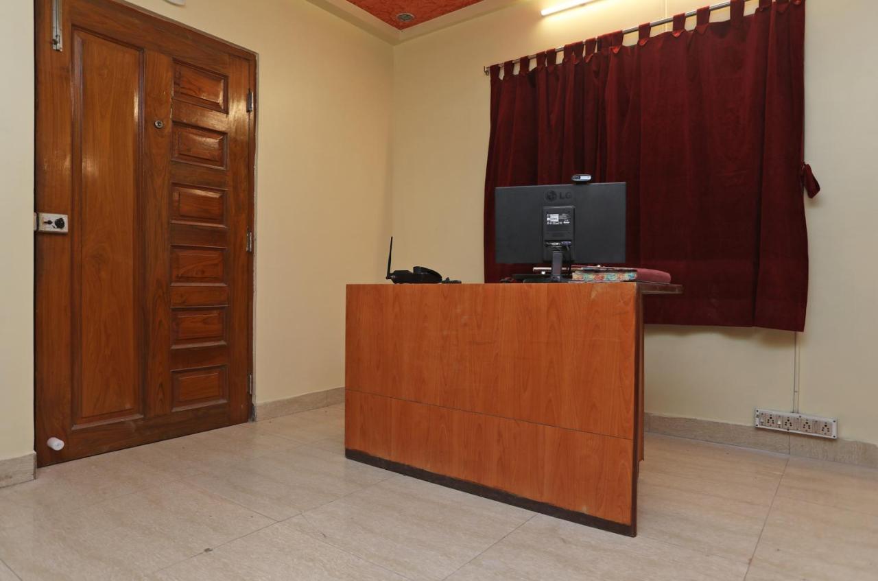 Oyo 14818 Sudarshan Apartment コルカタ エクステリア 写真
