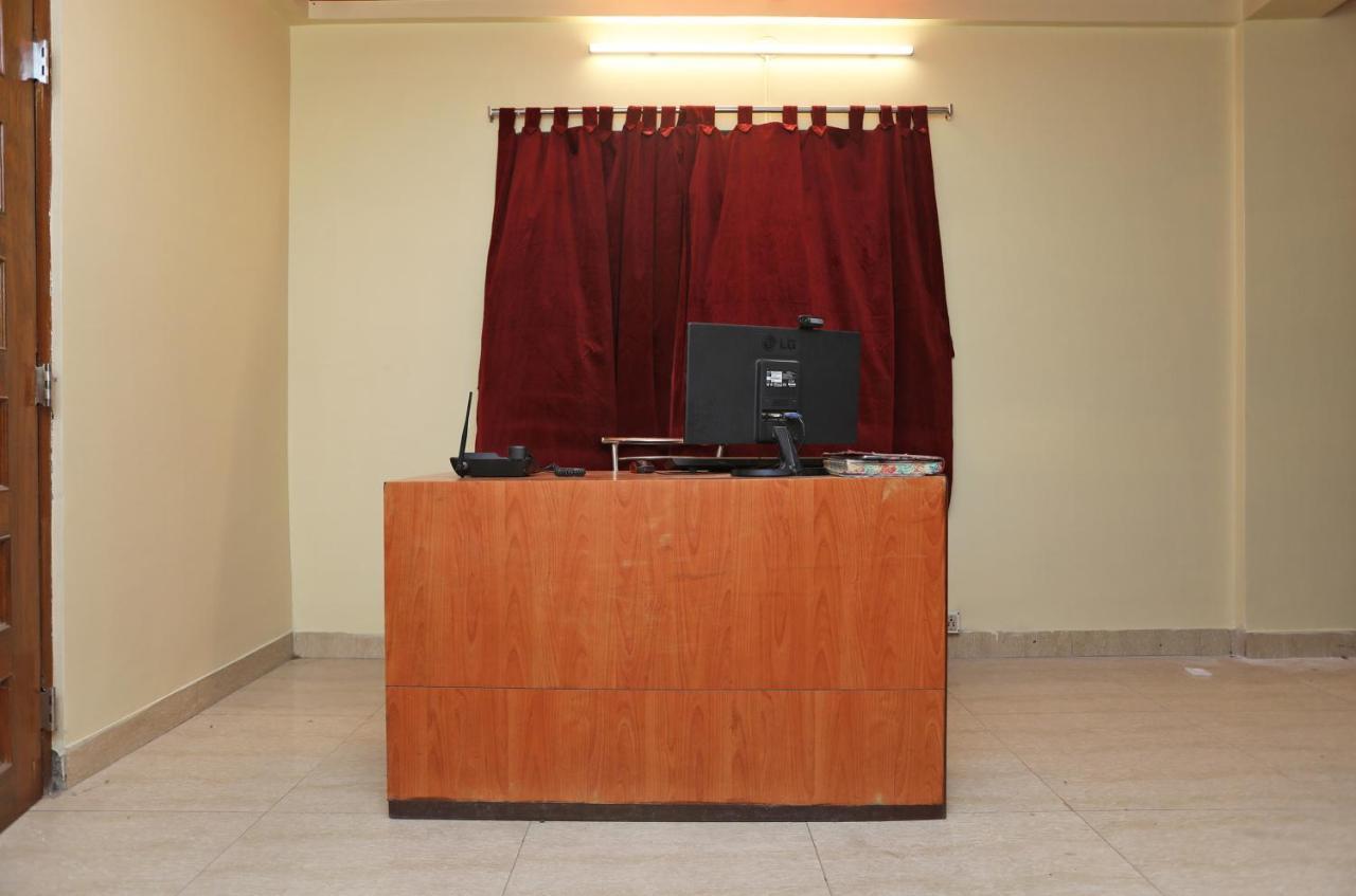 Oyo 14818 Sudarshan Apartment コルカタ エクステリア 写真